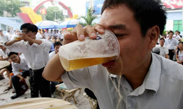 Sabeco (SAB) hồi sinh thương hiệu bia 20 năm tuổi: Từ lỗ nửa thập kỷ đến trở lại quỹ đạo lợi nhuận