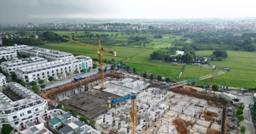 Vì sao tín dụng đổ mạnh vào bất động sản?