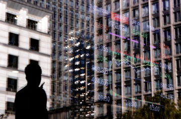 Thị trường tài chính toàn cầu ra sao sau khi Fed hạ lãi suất?