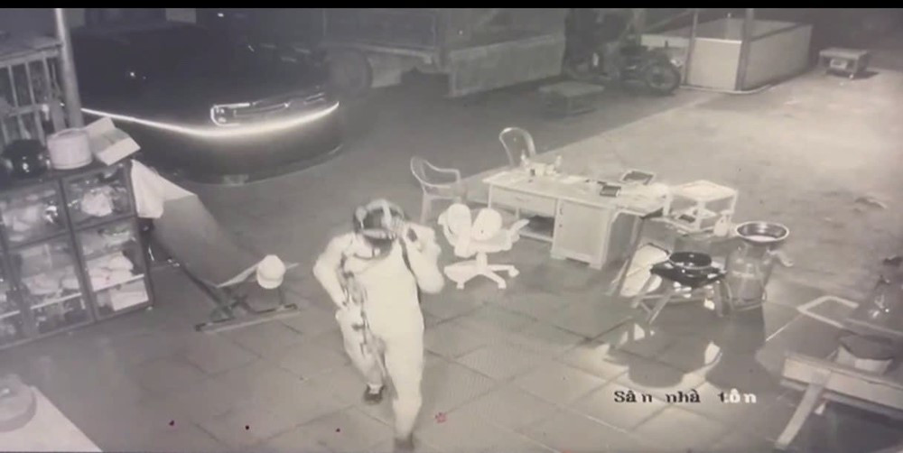 Bắt 3 đối tượng bán súng cho 'kẻ sát nhân' Lê Sỹ Tùng - ảnh 4