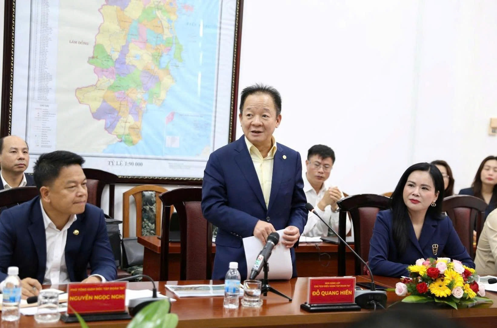 T&T của bầu Hiển tiếp tục muốn góp mặt trong loạt dự án điện gió, điện mặt trời tại Khánh Hòa- Ảnh 2.