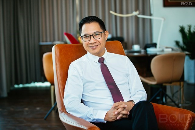 Gia tộc siêu giàu Việt Nam có 'ông hoàng' phở vang danh quốc tế, con trai là nhà thiết kế lừng danh - ảnh 2