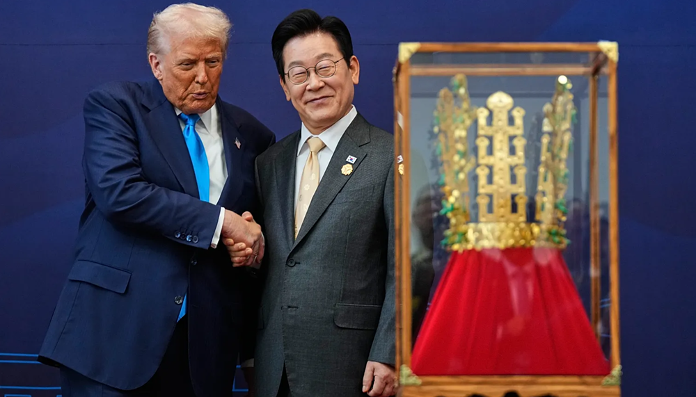 Ông Trump đang 'rút cạn' 900 tỷ USD từ Nhật Bản và Hàn Quốc ra sao? - ảnh 2