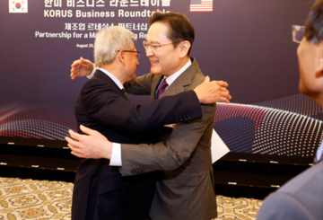 CEO Nvidia Jensen Huang gặp ‘Thái tử Samsung’, Chủ tịch Hyundai để uống bia, ăn gà rán