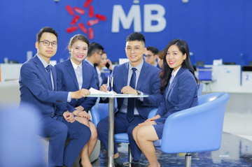 MB 'tặng lãi suất' cho khách gửi tiết kiệm, cộng thêm tới 0,8%/năm