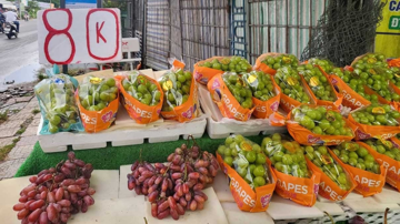 'Nho Mỹ 79.000 đồng/kg': Cơn lốc trái cây ngoại giá rẻ đang cuốn người tiêu dùng vào mê trận
