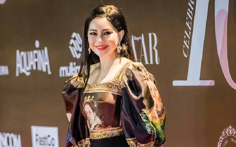Phu nhân gia tộc hàng hiệu danh giá nhất Việt Nam: Nhan sắc sánh ngang 'nữ hoàng ảnh lịch', nay là CEO đế chế triệu đô, 4 lần nhận giải 'Bông hồng Vàng' - ảnh 5