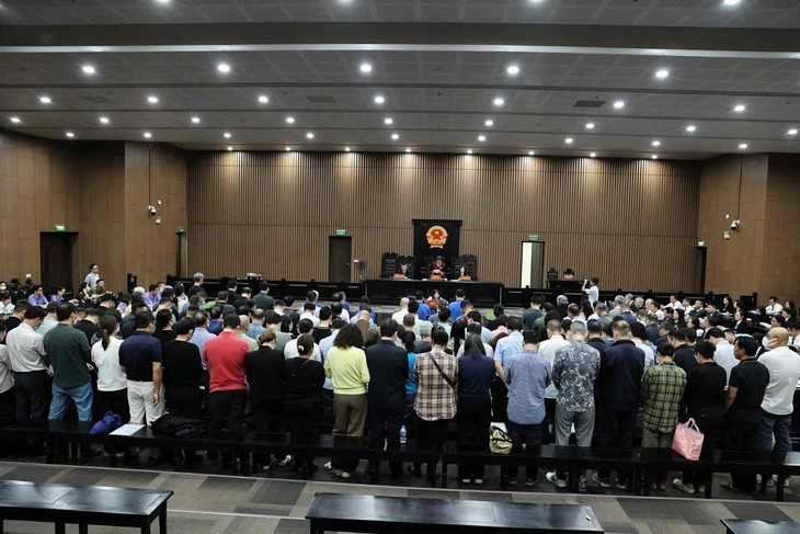 'Lao động tự do' Bùi Văn Huynh khai nguồn gốc số tiền 420 tỷ đồng cầm đi đánh bạc tại khách sạn Pullman - ảnh 2