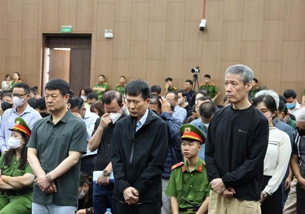 'Lao động tự do' Bùi Văn Huynh khai nguồn gốc số tiền 420 tỷ đồng cầm đi đánh bạc tại khách sạn Pullman - ảnh 1