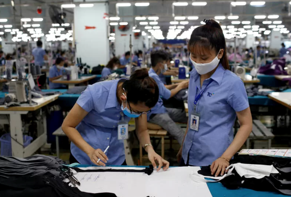 B&aacute;o nước ngo&agrave;i đặc biệt khen ngợi Việt Nam tăng trưởng kinh tế thần tốc giữa b&atilde;o thuế quan - ảnh 1