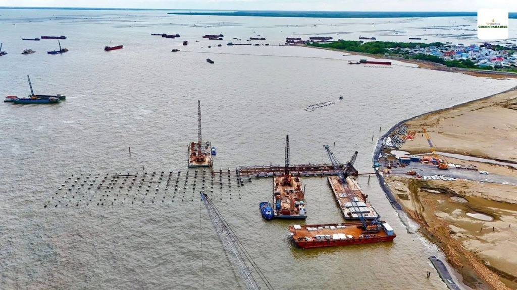 Dự &aacute;n ngh&igrave;n tỷ kết nối ra khu vực lấn biển thuộc si&ecirc;u đ&ocirc; thị của Vingroup c&oacute; diễn biến mới- Ảnh 2.
