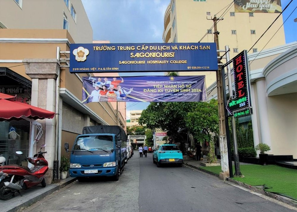 TP. Hồ Chí Minh dự kiến sáp nhập 35 trường đại học, cao đẳng, hoàn tất trước 30/11 - ảnh 2