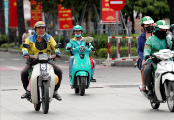 62% người Hà Nội chưa sẵn sàng bỏ xe xăng, dùng xe điện vì lý do này