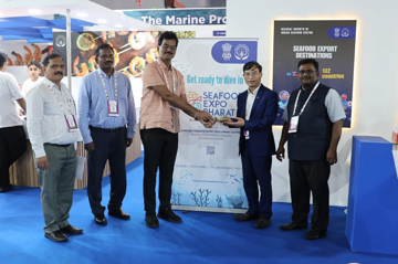 Ngành thủy sản vừa có bước tiến lịch sử khi máy móc ‘Made in Vietnam’ được đón nhận tại thị trường tỷ dân