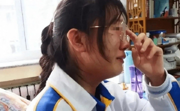 Đỗ Á khoa toàn quốc nhưng vẫn trượt đại học, nữ sinh kiện Viện Khảo thí tỉnh và đòi bồi thường 3.000 đồng