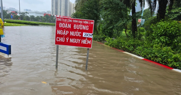 Hà Nội chấn chỉnh các đơn vị chậm trễ trong ứng phó mưa ngập