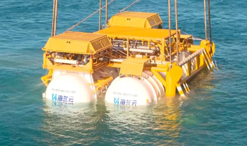 Hạ thủy trung tâm dữ liệu 1.300 tấn xuống độ sâu 35m, Trung Quốc ghi dấu cột mốc chưa từng có