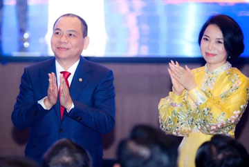 Từng nhận giải VinFuture của tỷ phú Phạm Nhật Vượng, hai nhà khoa học tiếp tục đoạt Nobel Hóa học 2025