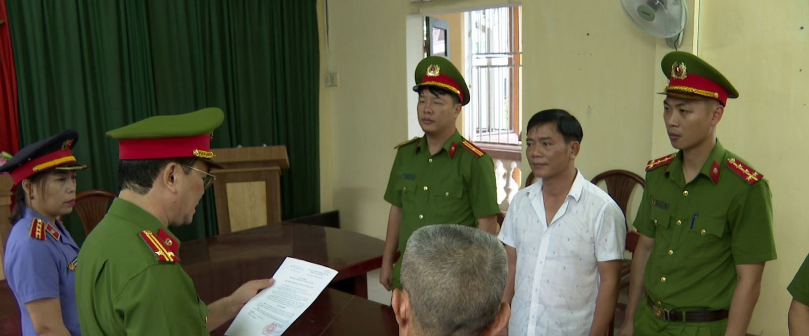 Ảnh 1 - Cơ quan Cảnh sát điều tra thi hành các quyết địnhokkkk