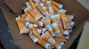 Phát hiện 'công xưởng' sản xuất nhiều loại mỹ phẩm giả ở TP HCM