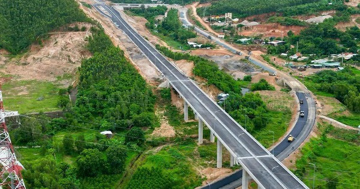 Sắp hoàn thành cao tốc 14.800 tỷ đi qua 2 tỉnh rộng lớn bậc nhất Việt Nam