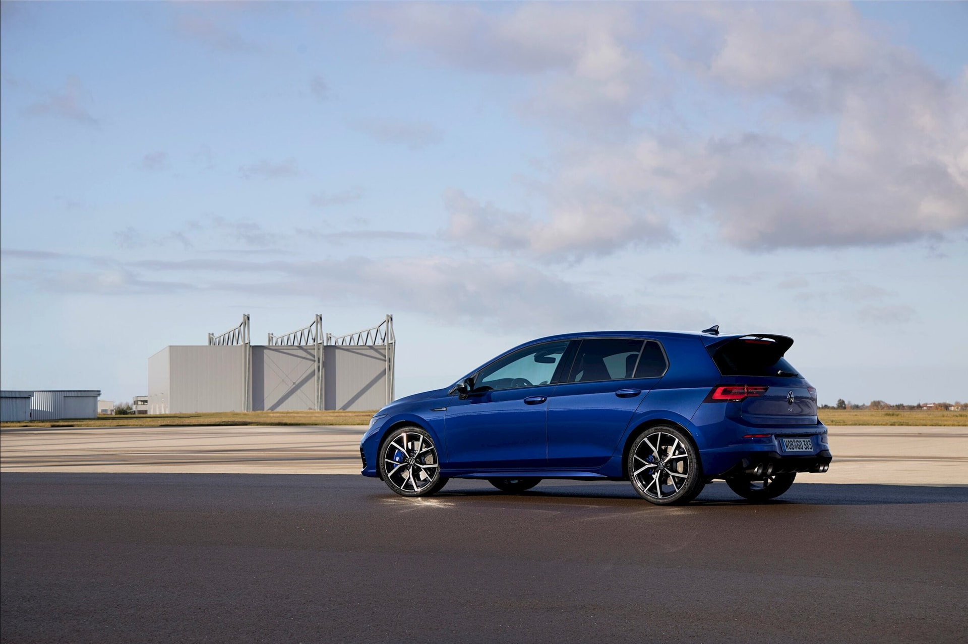 wolkswagen-golf-r-2025-3.jpg