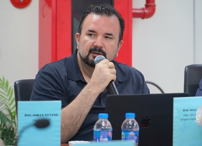 Ông Will Ross, Giám đốc Tiếp thị và Phân phối của Dragon Capital Việt Nam