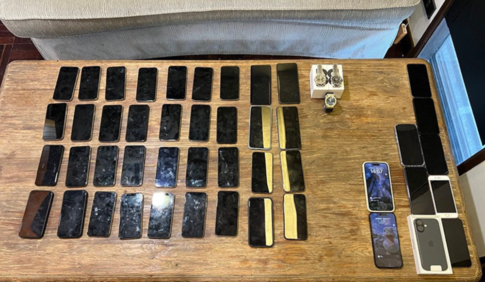 Bắt 4 ‘trùm’ lừa đảo người Trung Quốc - ảnh 4