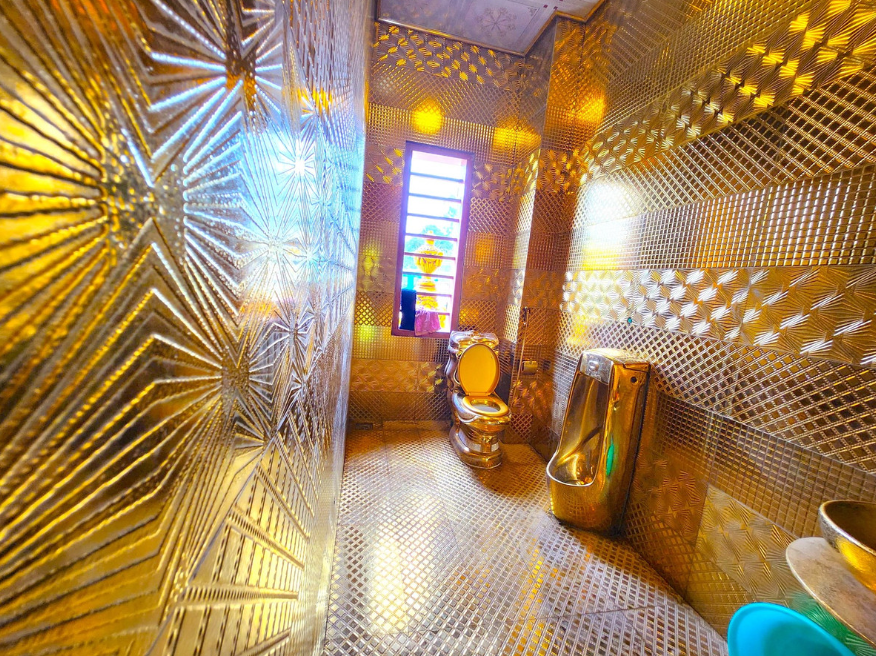 Lâu đài dát vàng gần 100 tỷ của ‘đại gia đồng nát’: Huy động hàng trăm người xây dựng, từng phải tháo dỡ 1 phần công trình trái phép- Ảnh 5.