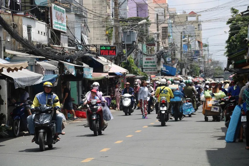 Thành phố giàu nhất Việt Nam sắp giải tỏa hàng trăm hộ dân, nhường chỗ mở rộng tuyến đường từng là ‘mặt tiền của quận 4’- Ảnh 2.