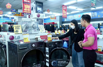 Một mặt hàng bán chạy 'như tôm tươi' tại Hà Nội những ngày qua, giá từ vài trăm đến mấy chục triệu đều được săn đón