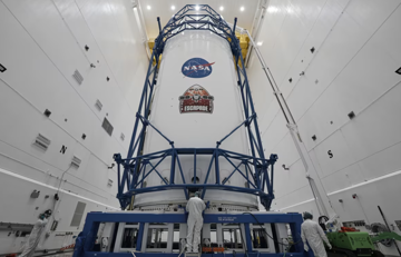 NASA làm điều chưa từng có với 2.600 tỷ đồng khiến thế giới ngỡ ngàng