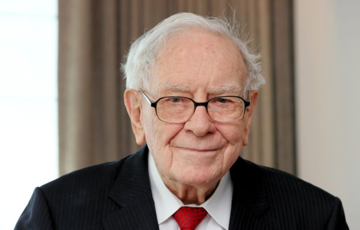 Warren Buffett nói lời tạm biệt: Tăng tốc tặng khối tài sản 149 tỷ USD và chuẩn bị bàn giao quyền lực tài chính