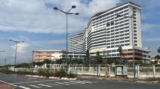 Cảnh hoang vắng tại bệnh viện công 1.500 giường lớn bậc nhất thành phố giàu nhất Việt Nam, vốn đầu tư 4.500 tỷ- Ảnh 1.