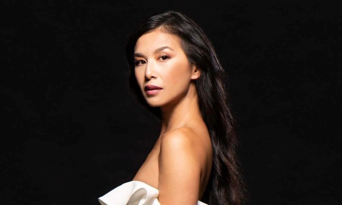 Nữ ca sĩ gốc Việt lập kỳ tích, 3 lần góp mặt tại giải âm nhạc danh giá nhất thế giới - ảnh 1