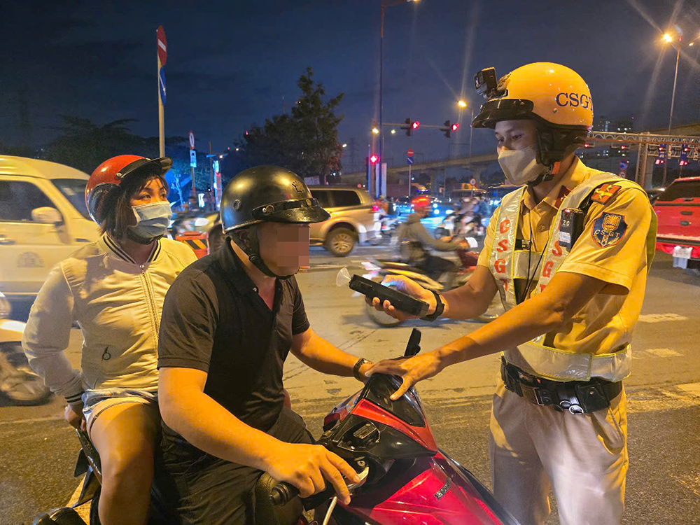 Phát hiện, xử phạt hơn 15.700 người vi phạm nồng độ cồn - ảnh 2