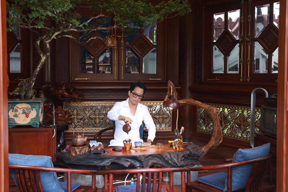 Tài sản của vợ chồng doanh nhân Mailisa: Sở hữu 'đế chế làm đẹp' trải dài từ Bắc tới Nam, biệt phủ 4.000m2 toàn gỗ quý, dàn siêu xe 500 tỷ - ảnh 5