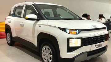 Hyundai i10 phiên bản SUV ra mắt với giá 174 triệu: Thiết kế tinh chỉnh, có cửa sổ trời cùng nhiều trang bị hiện đại, sẵn xe để giao luôn