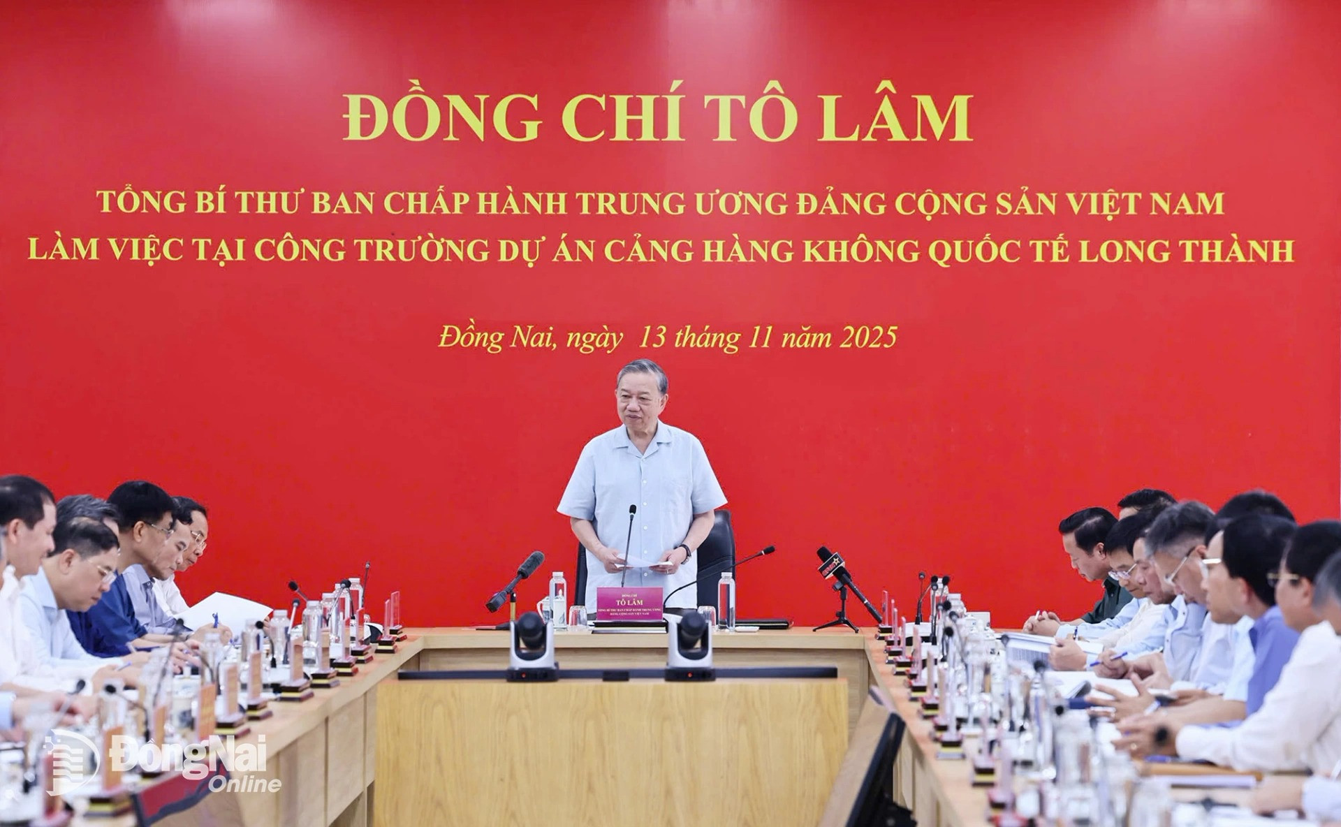 Tổng Bí thư Tô Lâm phát biểu tại buổi làm việc. Nguồn ảnh: Báo Đồng Nai Tổng Bí thư Tô Lâm phát biểu tại buổi làm việc. Nguồn ảnh: Báo Đồng Nai
