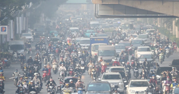 Giảm phát thải giao thông Hà Nội: Bài học từ London, Paris và Seoul