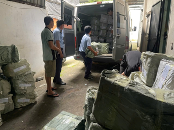 TP.HCM phát hiện 1 tấn kẹo dẻo không nguồn gốc, không nhãn mác được bán tràn lan trên mạng