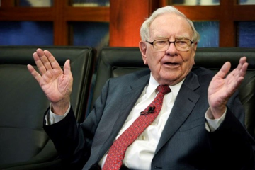 Warren Buffett ở tuổi 95: Không nói về tiền bạc, chỉ dạy cách sống một đời đáng giá