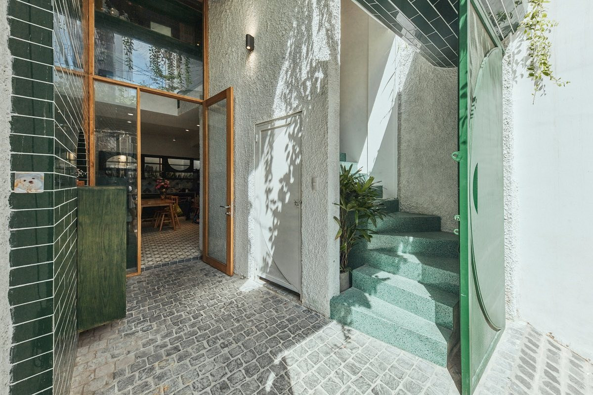 Mang mảng xanh vào ngôi nhà nép mình trong hẻm nhỏ Sài Gòn- Ảnh 3.