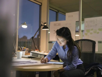 Nghề mới đang được Gen Z săn đón: Không gò bó, không phải đến văn phòng, thu nhập lên tới 5,2 tỷ đồng