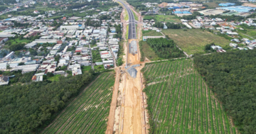 Tuyến cao tốc 18.000 tỷ kết nối 2 tỉnh thành giàu nhất cả nước nguy cơ lỡ hẹn thông xe