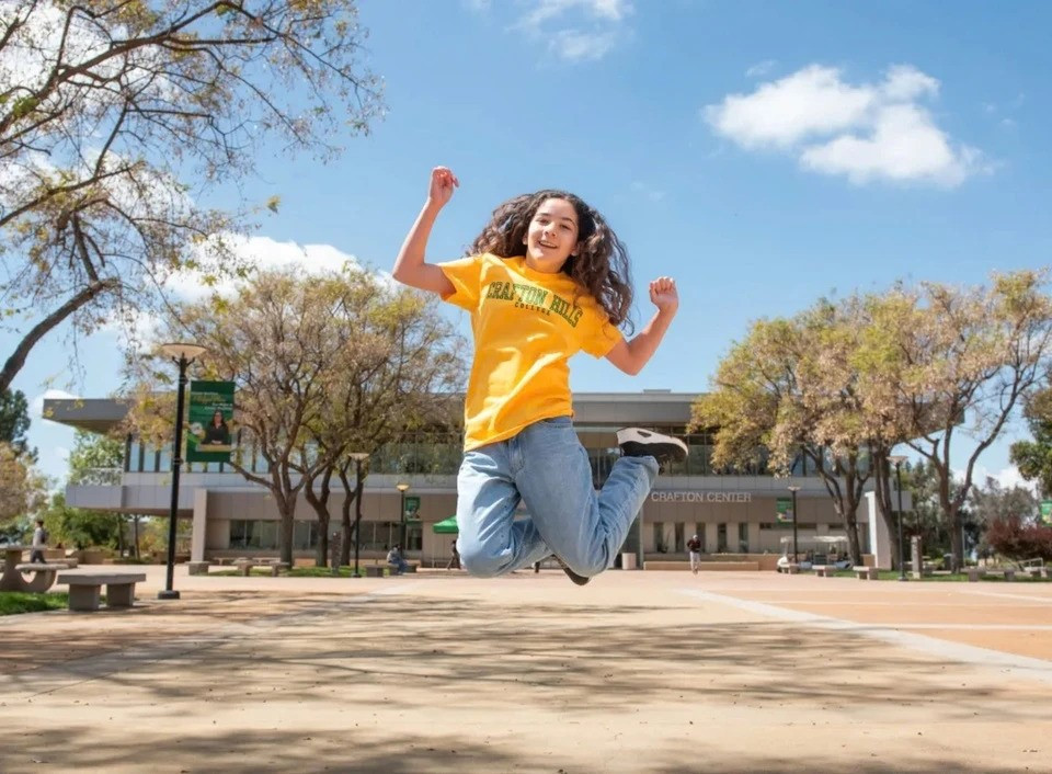 Cuộc sống của 'thần đồng' 8 tuổi tốt nghiệp phổ thông, 11 tuổi nhận hai bằng cao đẳng - ảnh 4