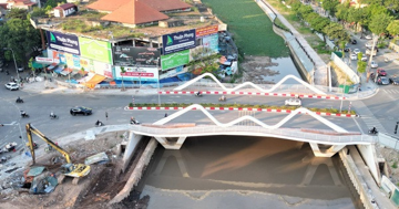 Hai dự án nghìn tỷ trên khúc sông ở trung tâm Ninh Bình gặp khó khi đang thi công