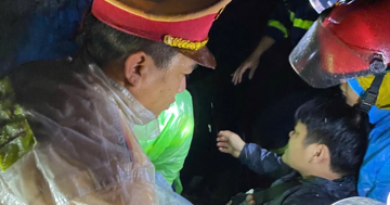 Sạt lở kinh hoàng đèo Khánh Lê: Lời kể của tài xế thoát chết trong gang tấc