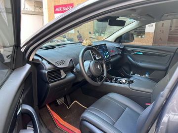 Tài xế lái xe 30 năm dứt khoát 'chia tay' xe xăng sau khi lái thử xe điện, đổi liên tiếp 2 chiếc VinFast VF 8 trong 2 năm: Giờ nghe tiếng máy xăng là ....ngán