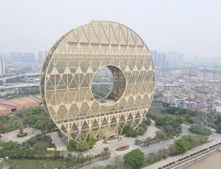 Đằng sau nguyên nhân toà cao ốc mang con số đại cát, liên tục bán phá giá nhưng không ai mua- Ảnh 1.